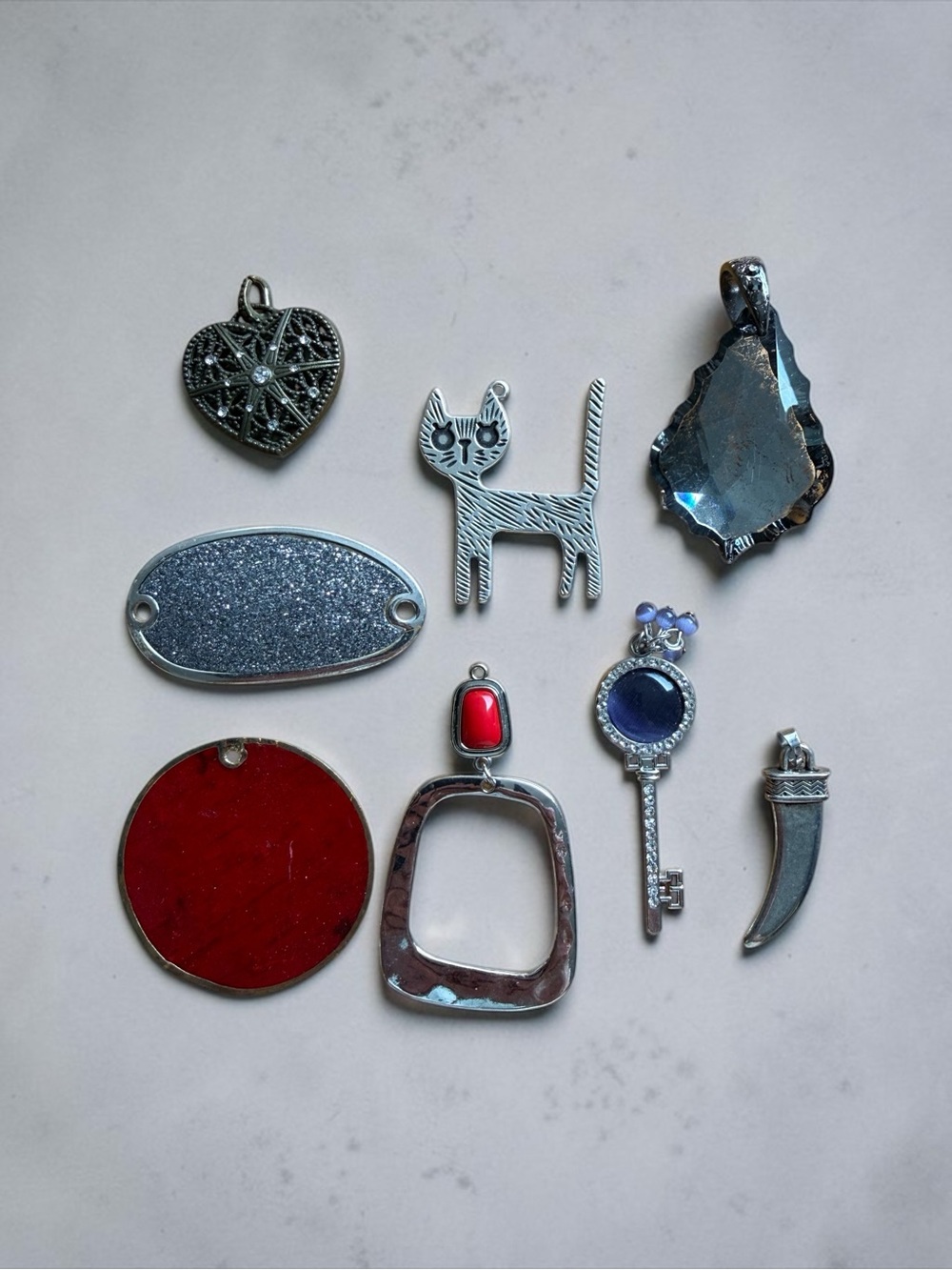 🫶🏻 Assorted Pendants